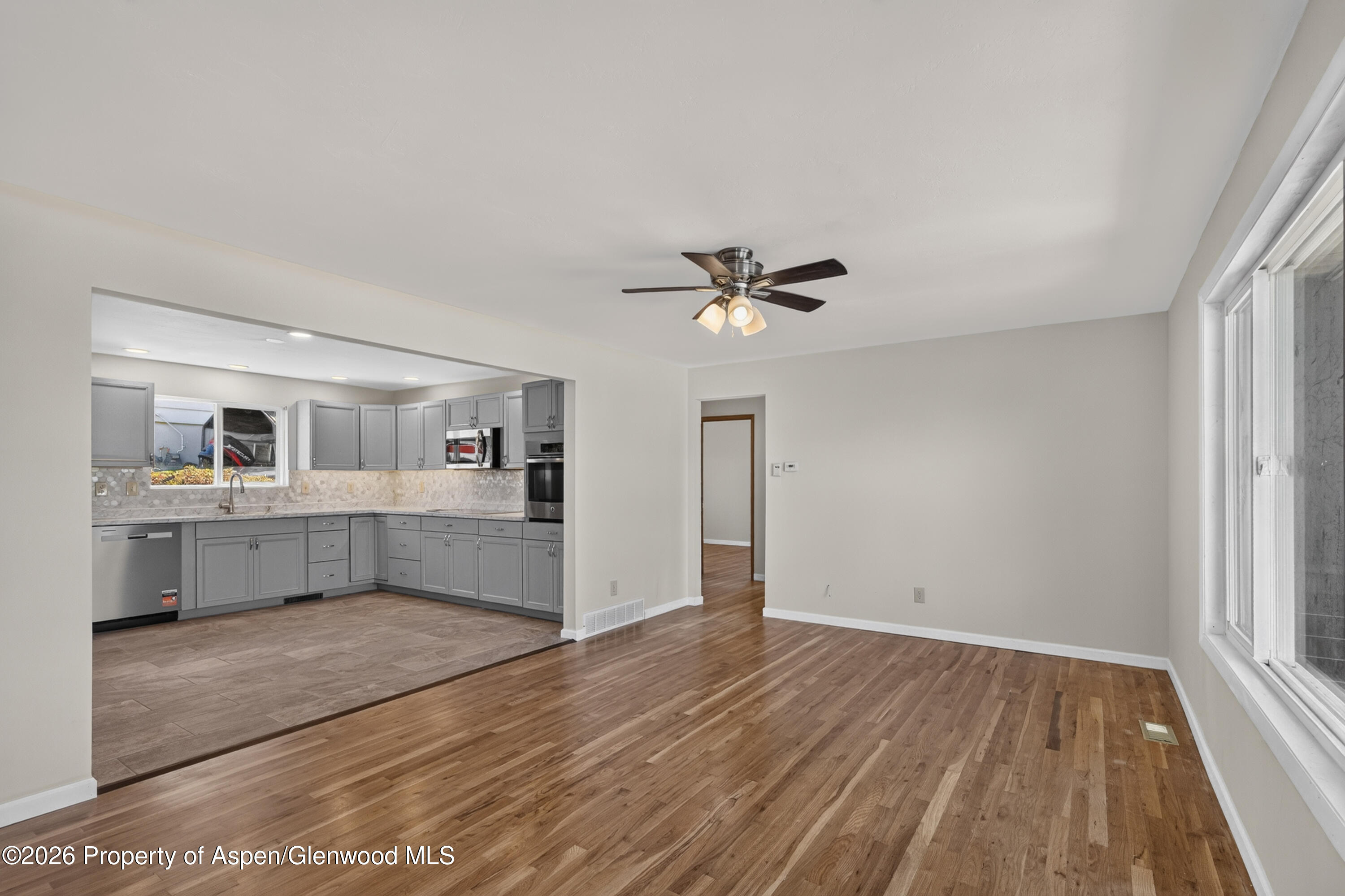 430 East 10th Street Rifle, CO 81650 - Photo 5 of 33 image-5
