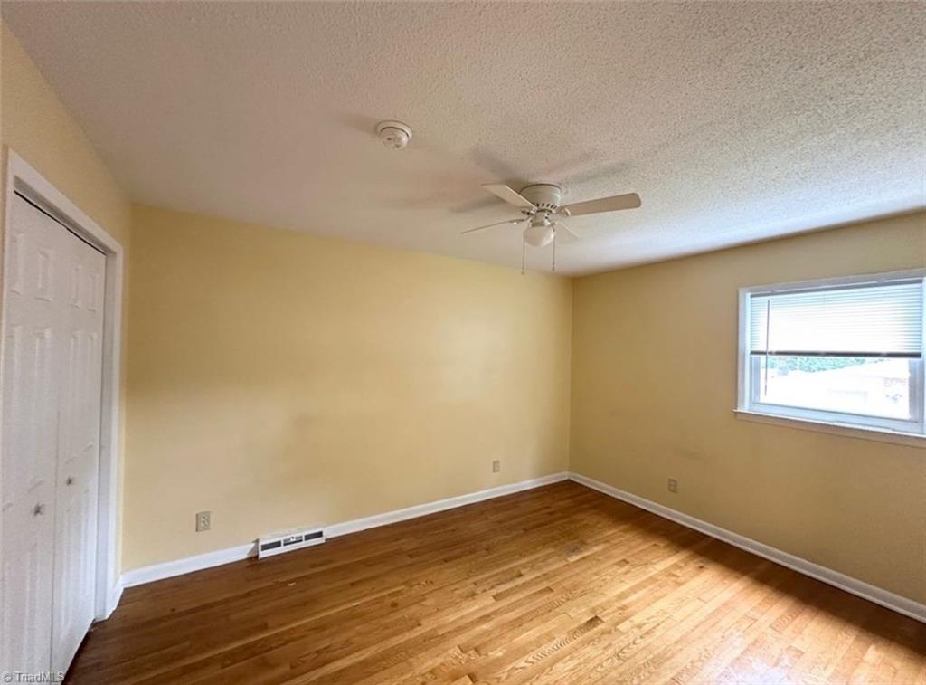 305 Clapp Street Graham, NC 27253 - Photo 6 of 9