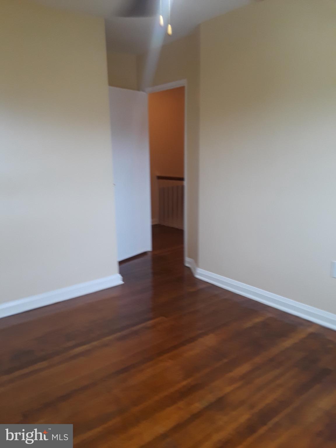 503 Brisbane Road Baltimore, MD 21229 - Photo 13 of 35