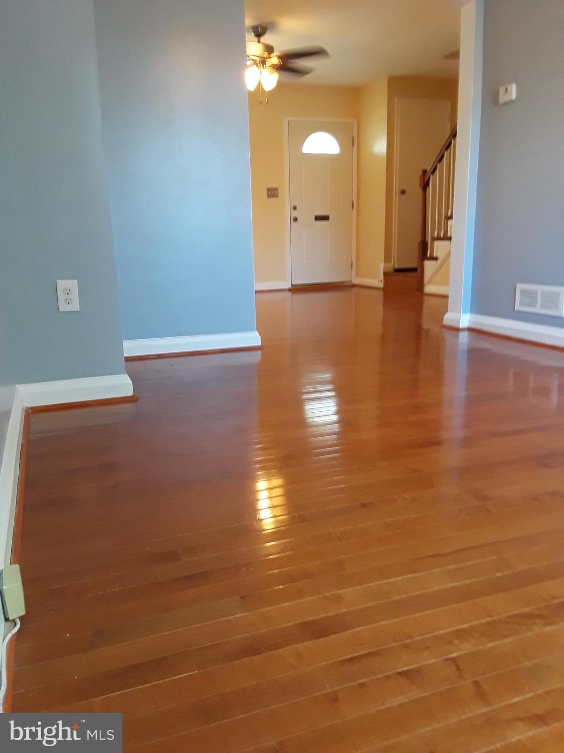 503 Brisbane Road Baltimore, MD 21229 - Photo 4 of 35