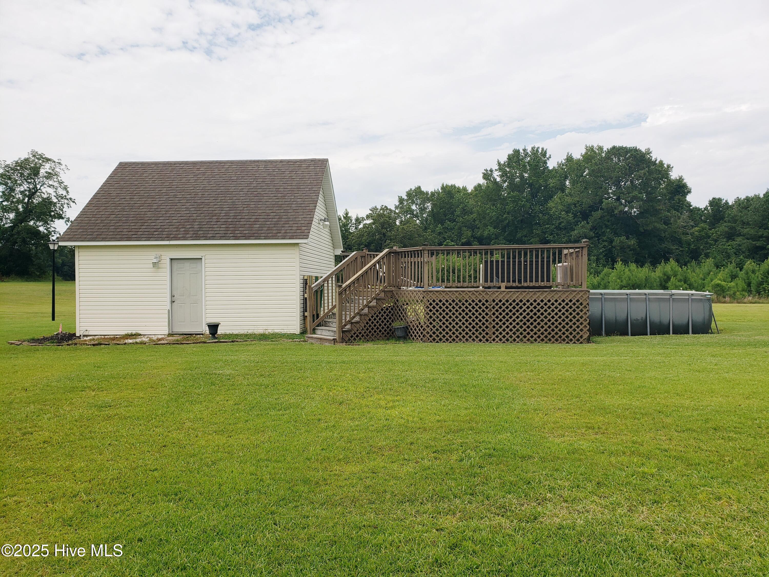 11061 Peacock Road Chadbourn, NC 28431 - Photo 7 of 25 20250730_143243