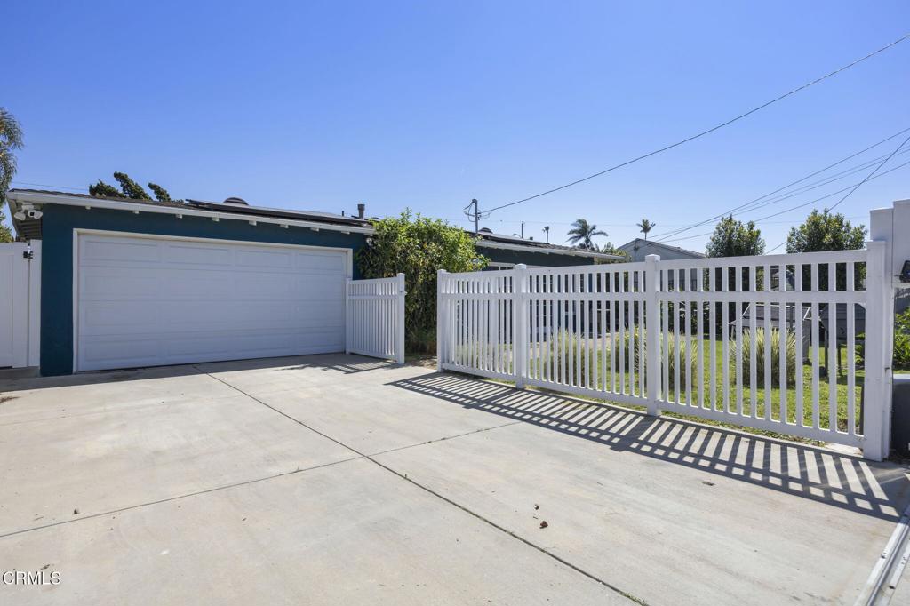 3151 Fournier Street Oxnard, CA 93033 - Photo 26 of 40 a view of a balcony