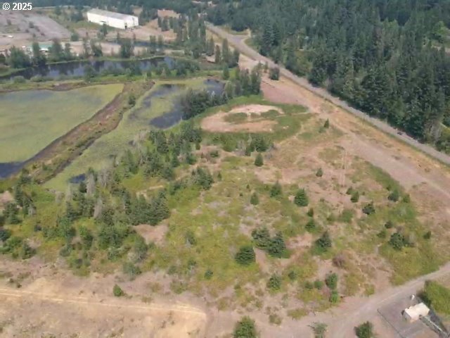Kokanee Way, Unit 24 Oakridge, OR 97463 - Photo 4 of 8 a view of a lake view