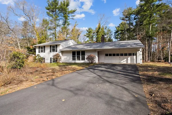 $689,900 | 90 Helena Road, Marshfield, MA 02050