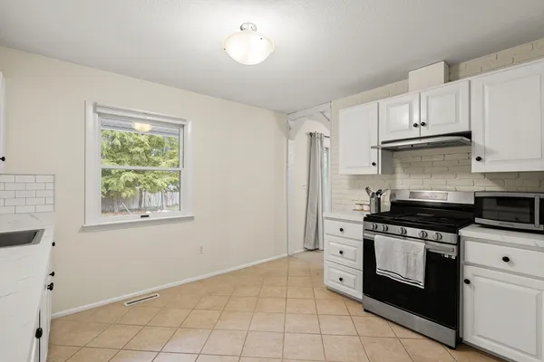 $689,900 | 90 Helena Road, Marshfield, MA 02050