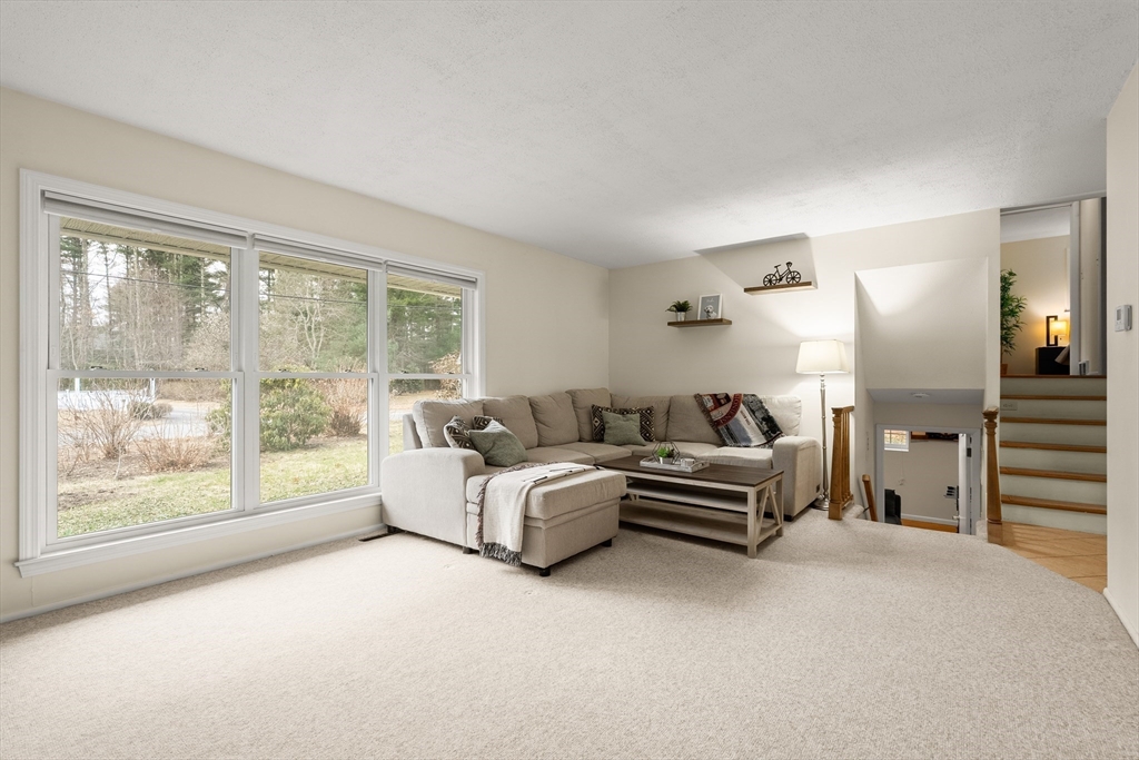 90 Helena Road Marshfield, MA 02050 - Photo 6 of 28