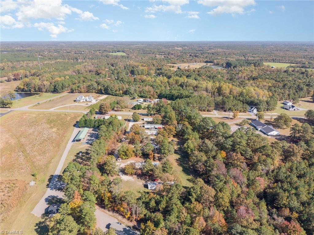 111 Bambi Lane Carthage, NC 28327 - Photo 6 of 11