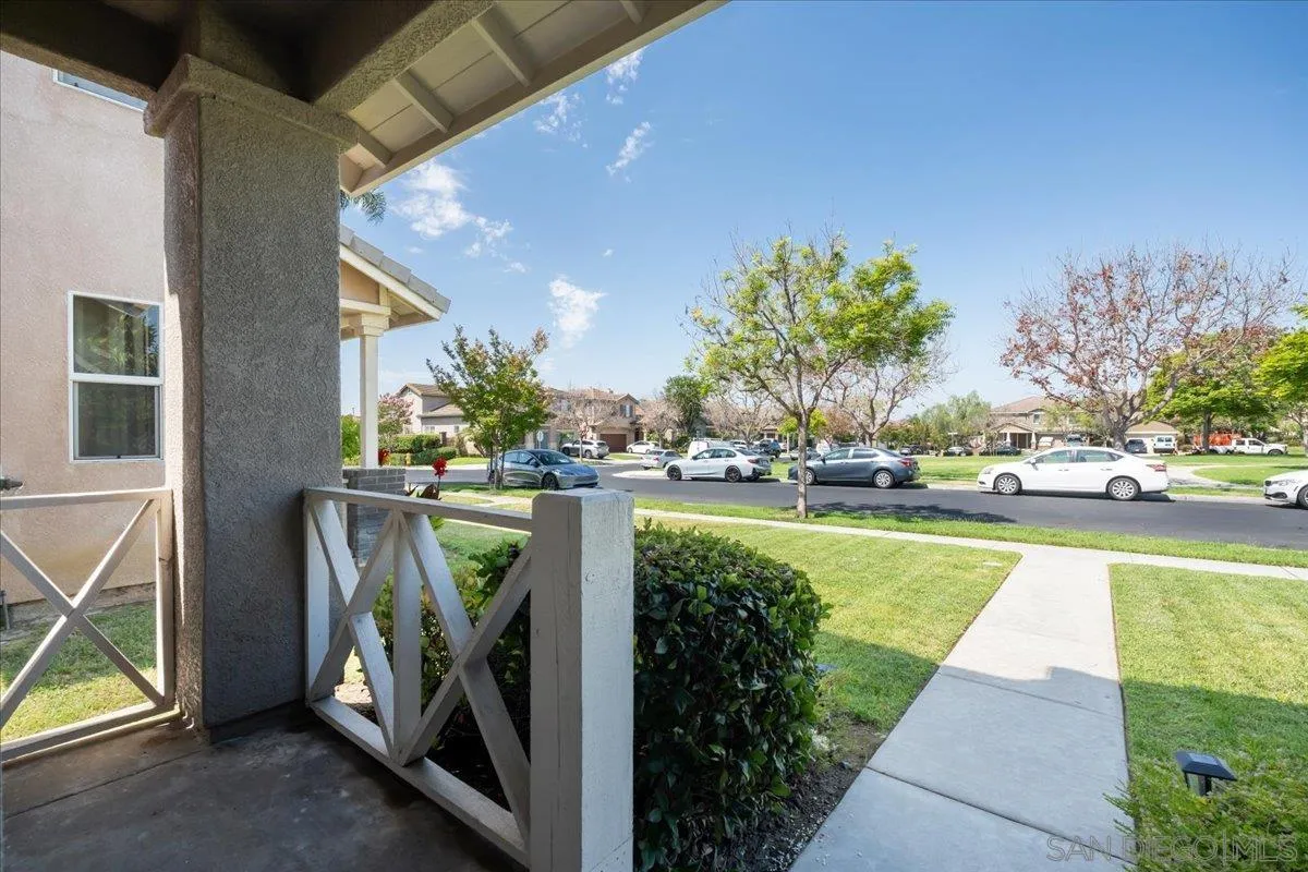 1419 Santa Rita East Chula Vista, CA 91913 - Photo 5 of 40