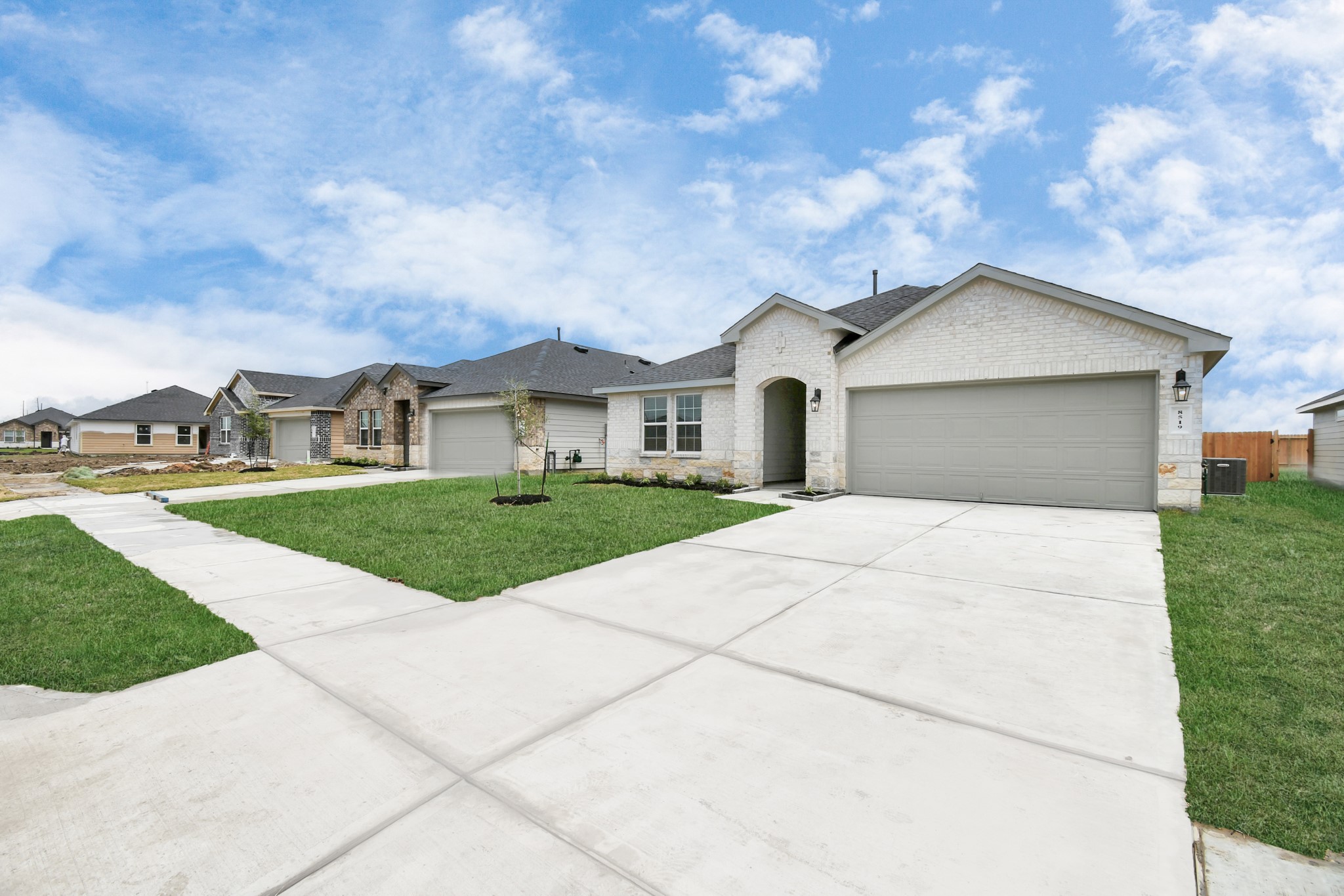 8519 Swenson Lane Rosharon, TX 77583 - Photo 4 of 35