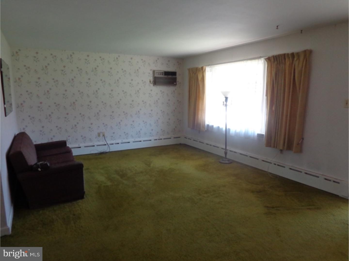 81 Peach Tree Lane Sinking Spring, PA 19608 - Photo 5 of 24 Living Room