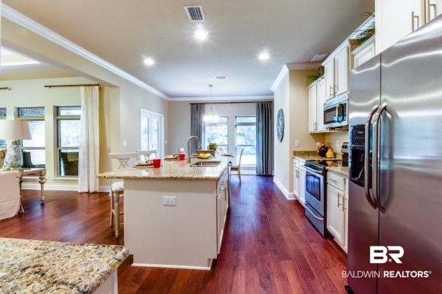 12321 Pecan Grove Street Foley, AL 36535 - Photo 6 of 12 kitchen