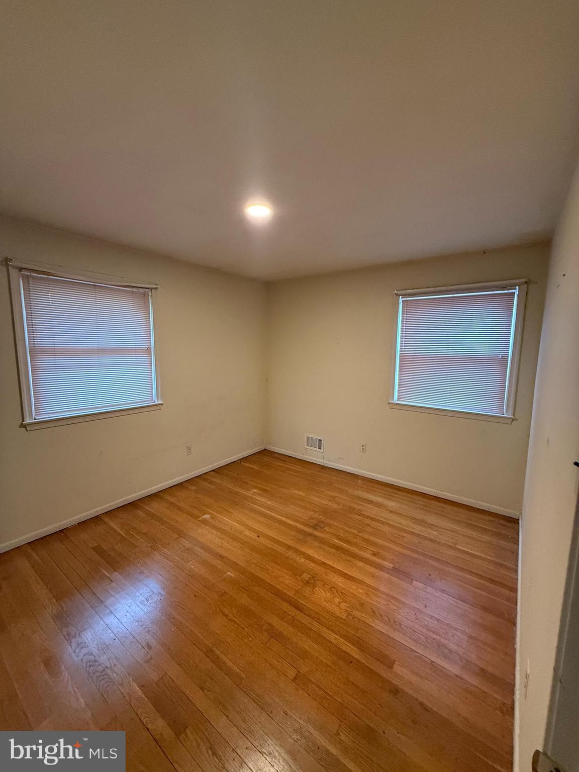3413 Dunnington Road Beltsville, MD 20705 - Photo 14 of 38