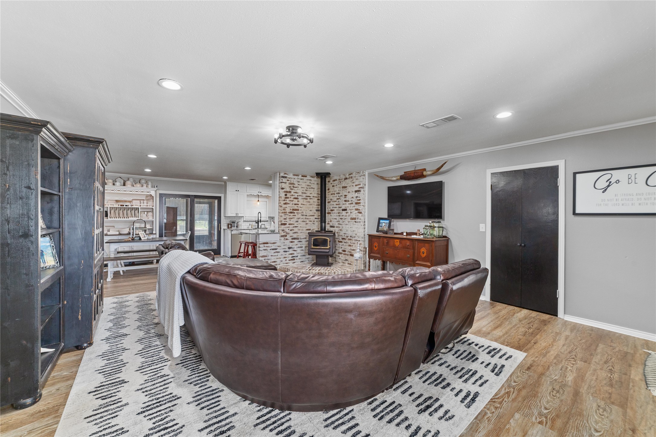 1811 Saylor Street Goldthwaite, TX 76844 - Photo 17 of 40