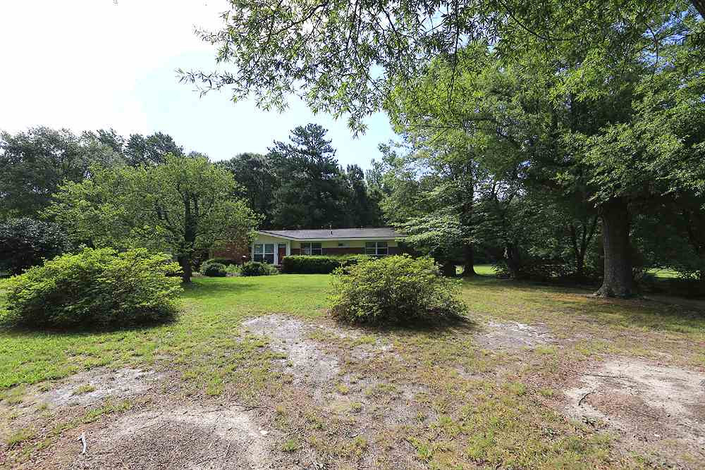 8528 Cunningham Road Zebulon, NC 27597 - Photo 5 of 30 Front Yard