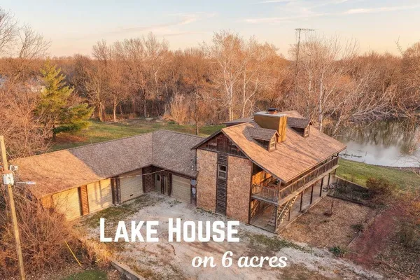 $470,000 | 17 Northeast 465th Road, Warrensburg, MO 64093