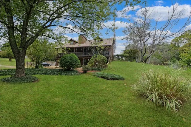 $490,000 | 17 Northeast 465th Road, Warrensburg, MO 64093