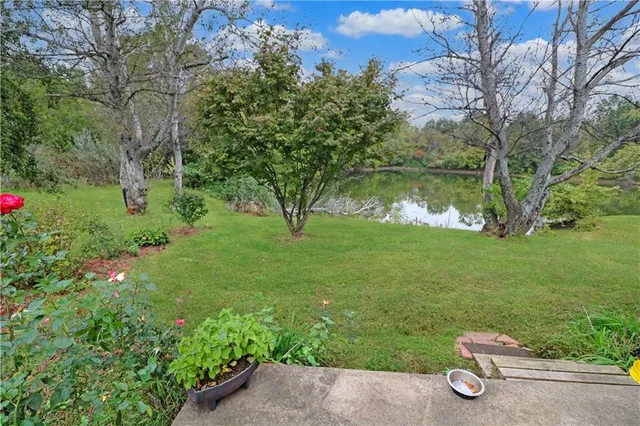 $490,000 | 17 Northeast 465th Road, Warrensburg, MO 64093