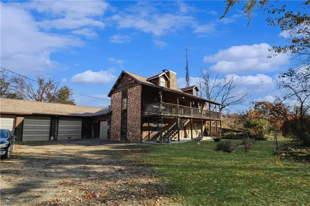$490,000 | 17 Northeast 465th Road, Warrensburg, MO 64093
