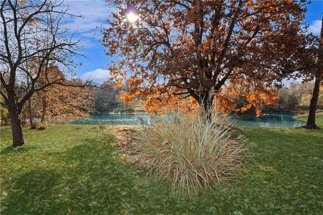 $490,000 | 17 Northeast 465th Road, Warrensburg, MO 64093