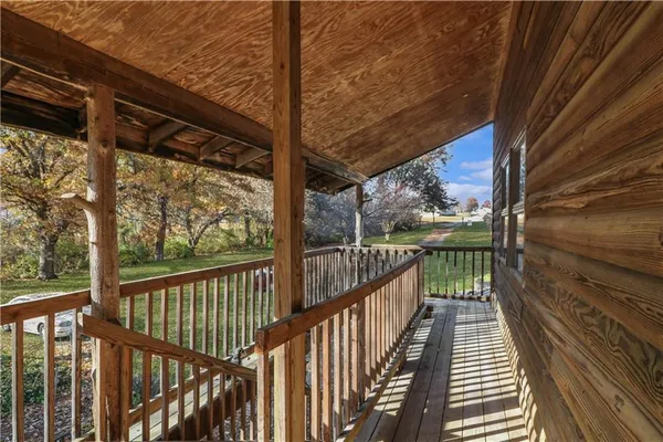 $470,000 | 17 Northeast 465th Road, Warrensburg, MO 64093