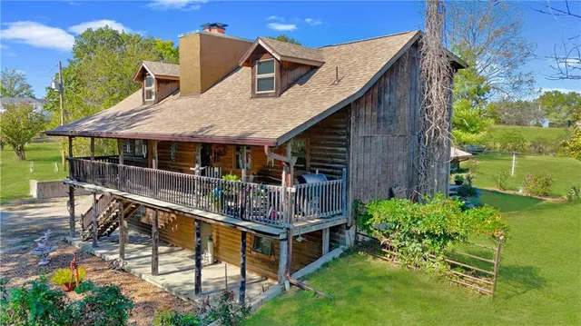 $490,000 | 17 Northeast 465th Road, Warrensburg, MO 64093