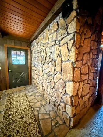 $470,000 | 17 Northeast 465th Road, Warrensburg, MO 64093
