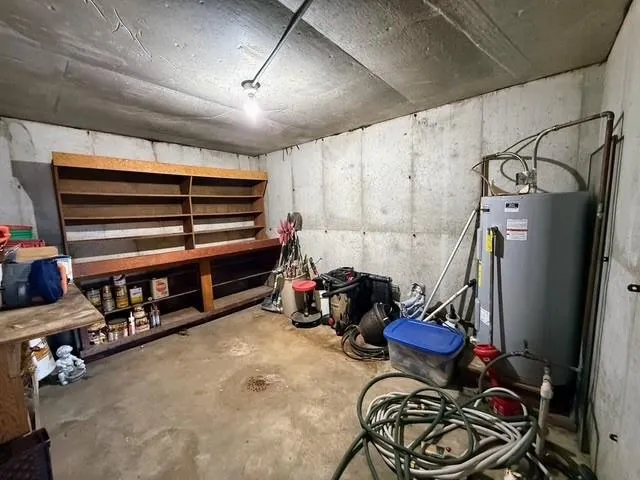 $490,000 | 17 Northeast 465th Road, Warrensburg, MO 64093