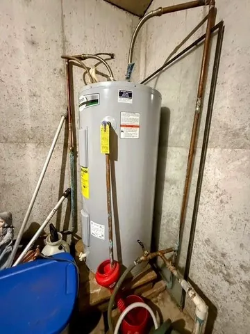 $490,000 | 17 Northeast 465th Road, Warrensburg, MO 64093