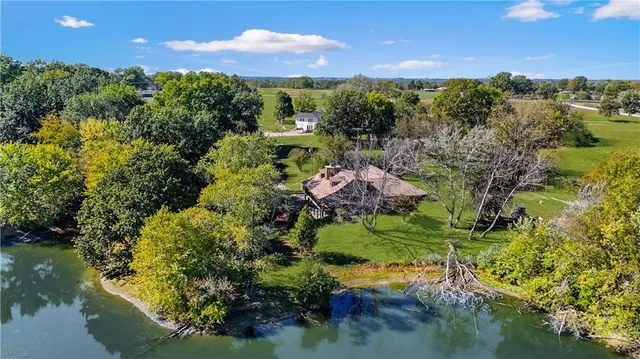 $490,000 | 17 Northeast 465th Road, Warrensburg, MO 64093