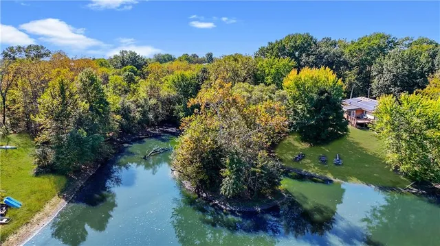 $490,000 | 17 Northeast 465th Road, Warrensburg, MO 64093