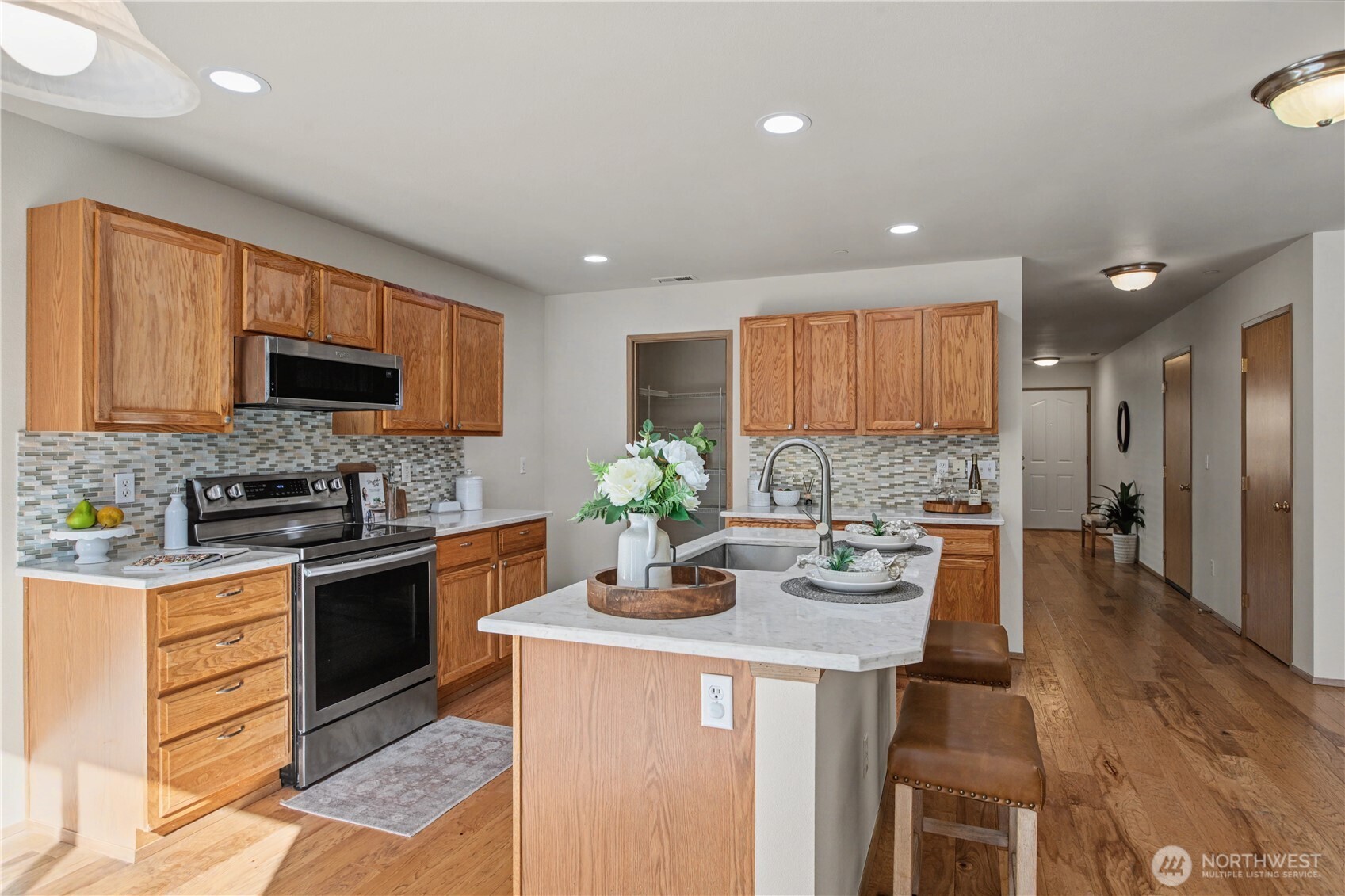 2261 Wallace Loop DuPont, WA 98327 - Photo 11 of 40