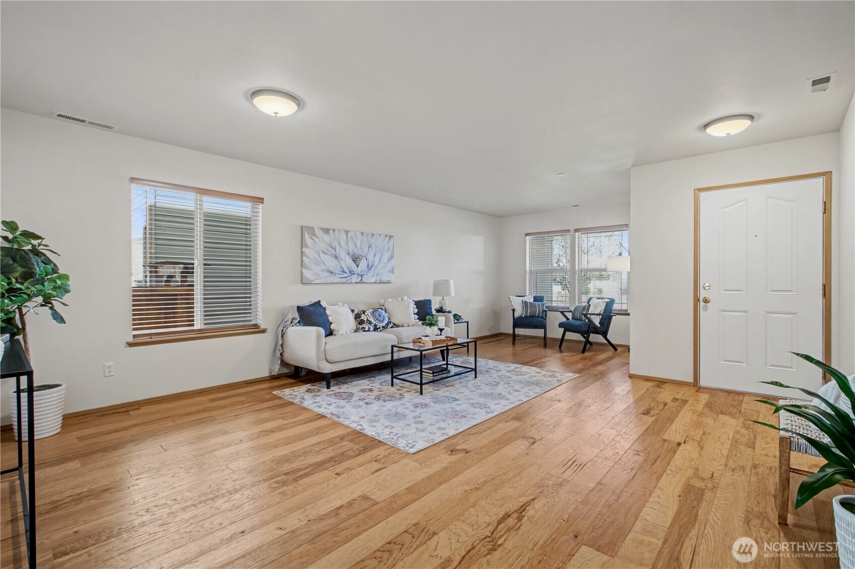 2261 Wallace Loop DuPont, WA 98327 - Photo 7 of 40