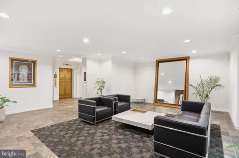 $725,000 | 3299 K Street Northwest, Unit 401, Washington, DC 20007