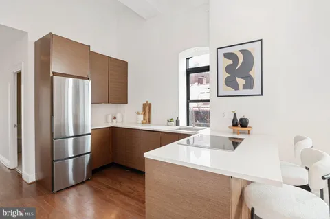 $725,000 | 3299 K Street Northwest, Unit 401, Washington, DC 20007