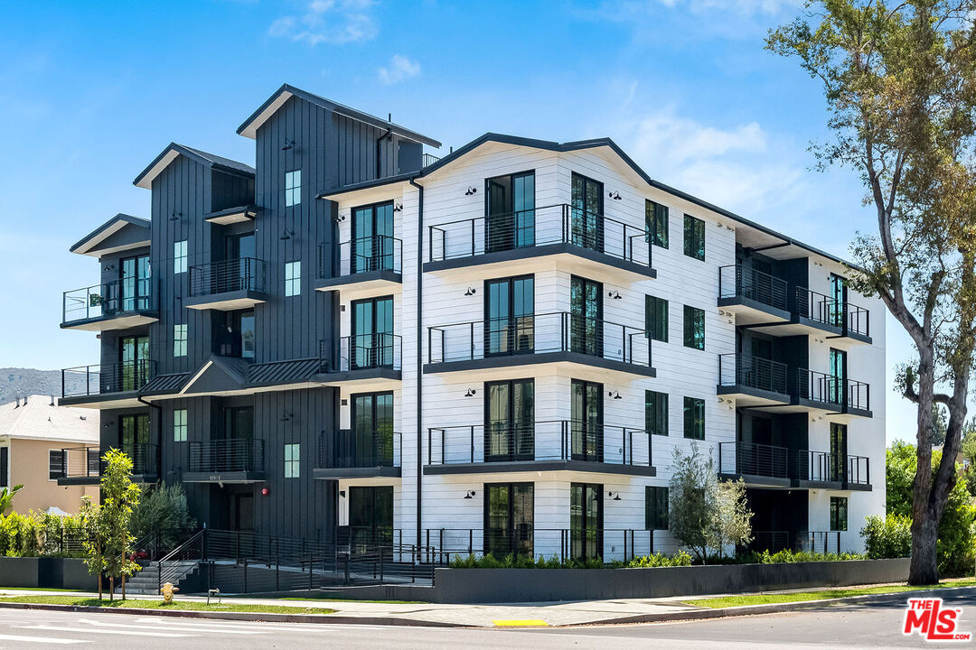 10352 Riverside Drive, Unit 301 Toluca Lake, CA 91602 - Photo 2 of 19 a front view of a building
