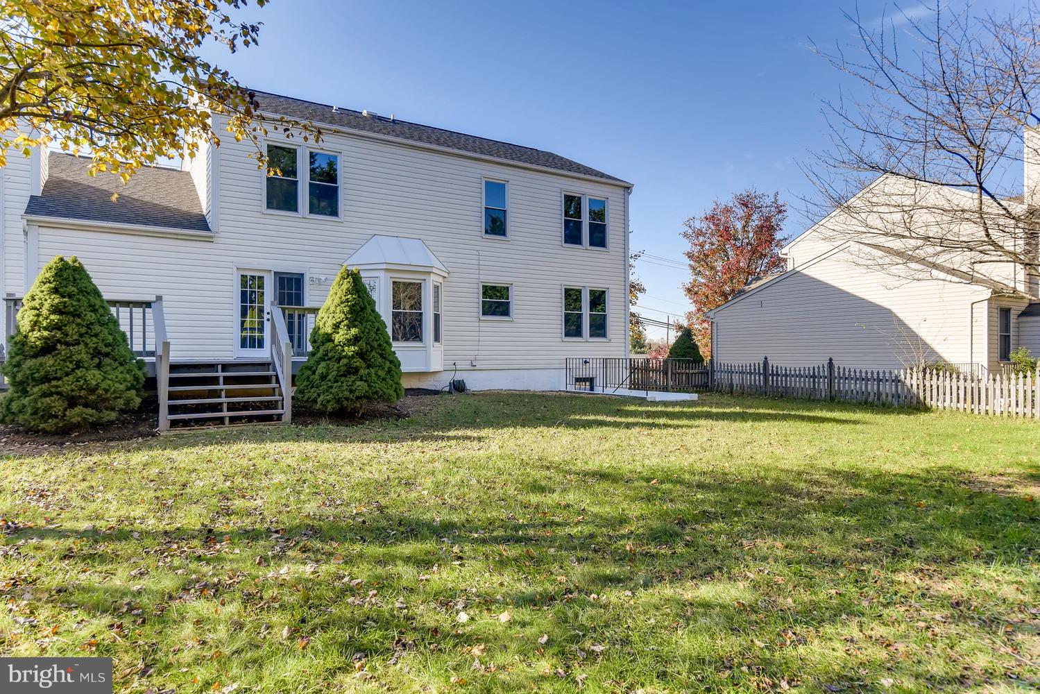 10011 Magledt Road Baltimore, MD 21234 - Photo 10 of 26 Large rear yard