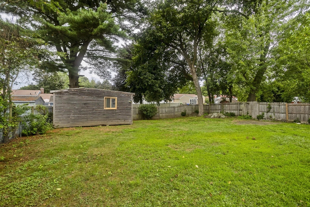 1130 Parker Street Springfield, MA 01119 - Photo 18 of 20 Gallery Image 18
