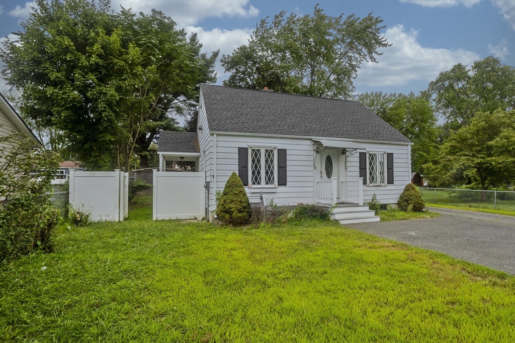 1130 Parker Street Springfield, MA 01119 - Photo 2 of 20 Gallery Image 2