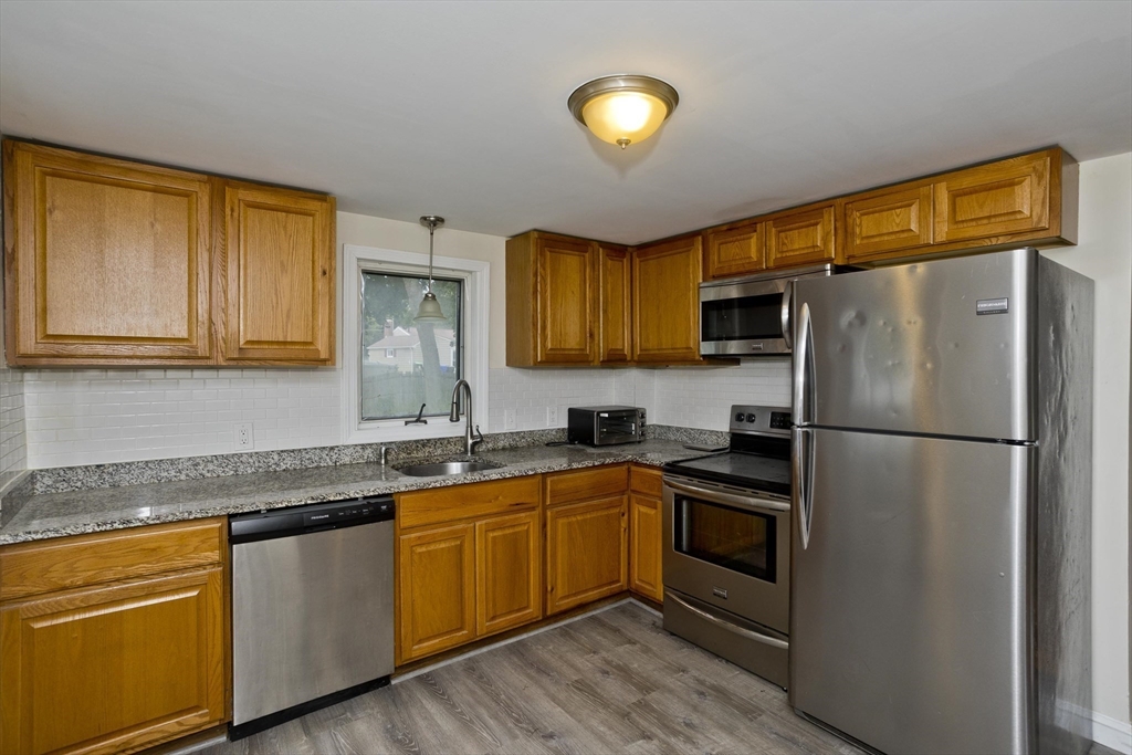 1130 Parker Street Springfield, MA 01119 - Photo 3 of 20 Gallery Image 3