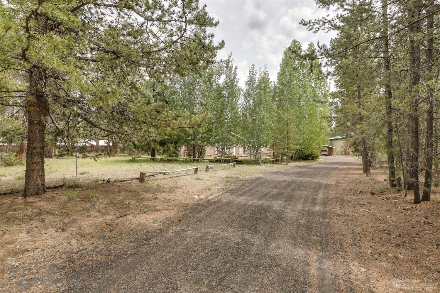 152043 Conestoga Road La Pine, OR 97739 - Photo 17 of 21 The property is incredibly private