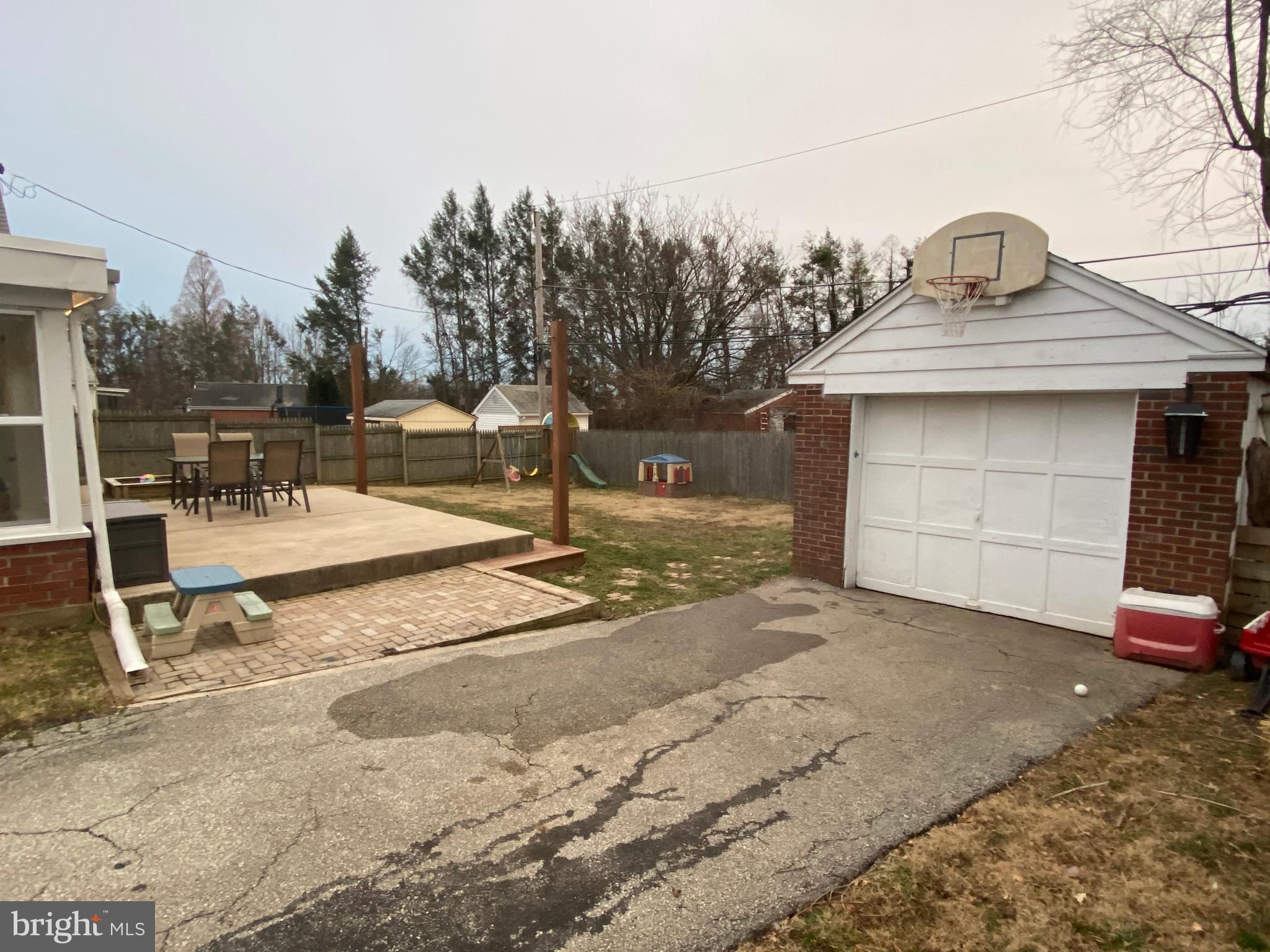 12 James Road Broomall, PA 19008 - Photo 3 of 13 Garage