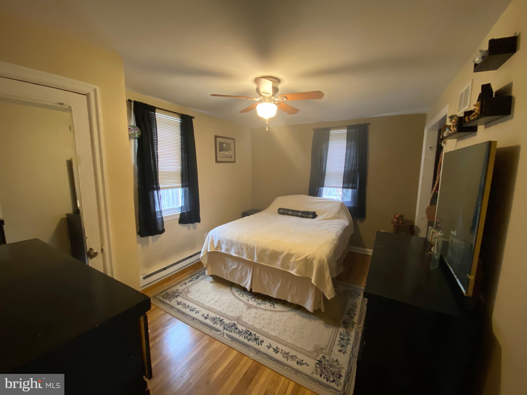 12 James Road Broomall, PA 19008 - Photo 7 of 13 Master bedroom