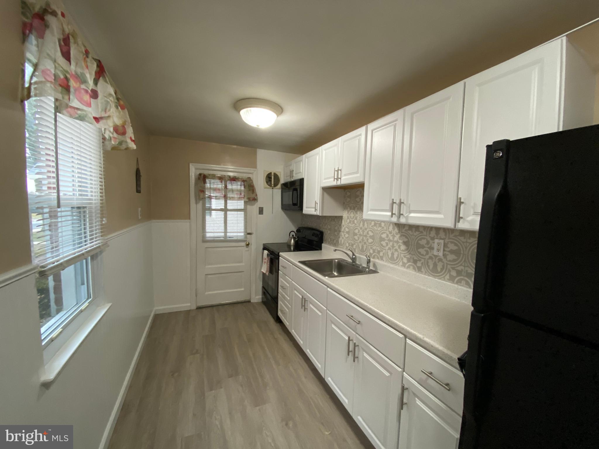 12 James Road Broomall, PA 19008 - Photo 9 of 13 Kitchen