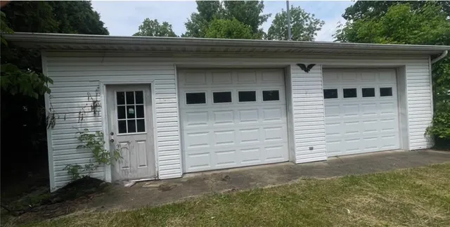 $99,900 | 594 East Main St Extension, Grove City, PA 16127