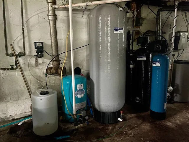 $99,900 | 594 East Main St Extension, Grove City, PA 16127