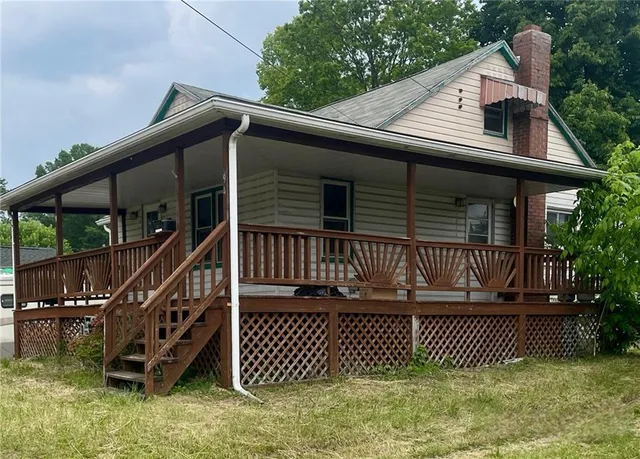 $99,900 | 594 East Main St Extension, Grove City, PA 16127