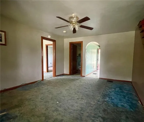 $99,900 | 594 East Main St Extension, Grove City, PA 16127