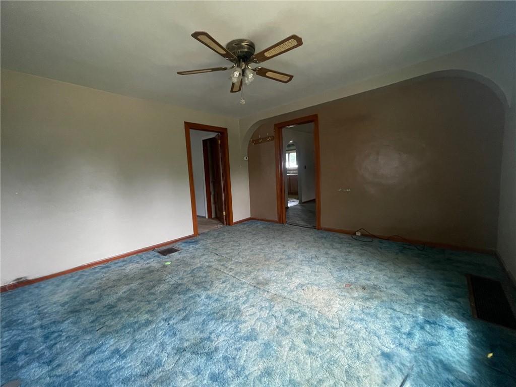 594 East Main St Extension Grove City, PA 16127 - Photo 8 of 14 Bedroom 1