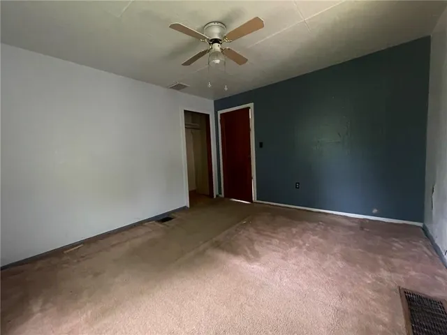 $99,900 | 594 East Main St Extension, Grove City, PA 16127