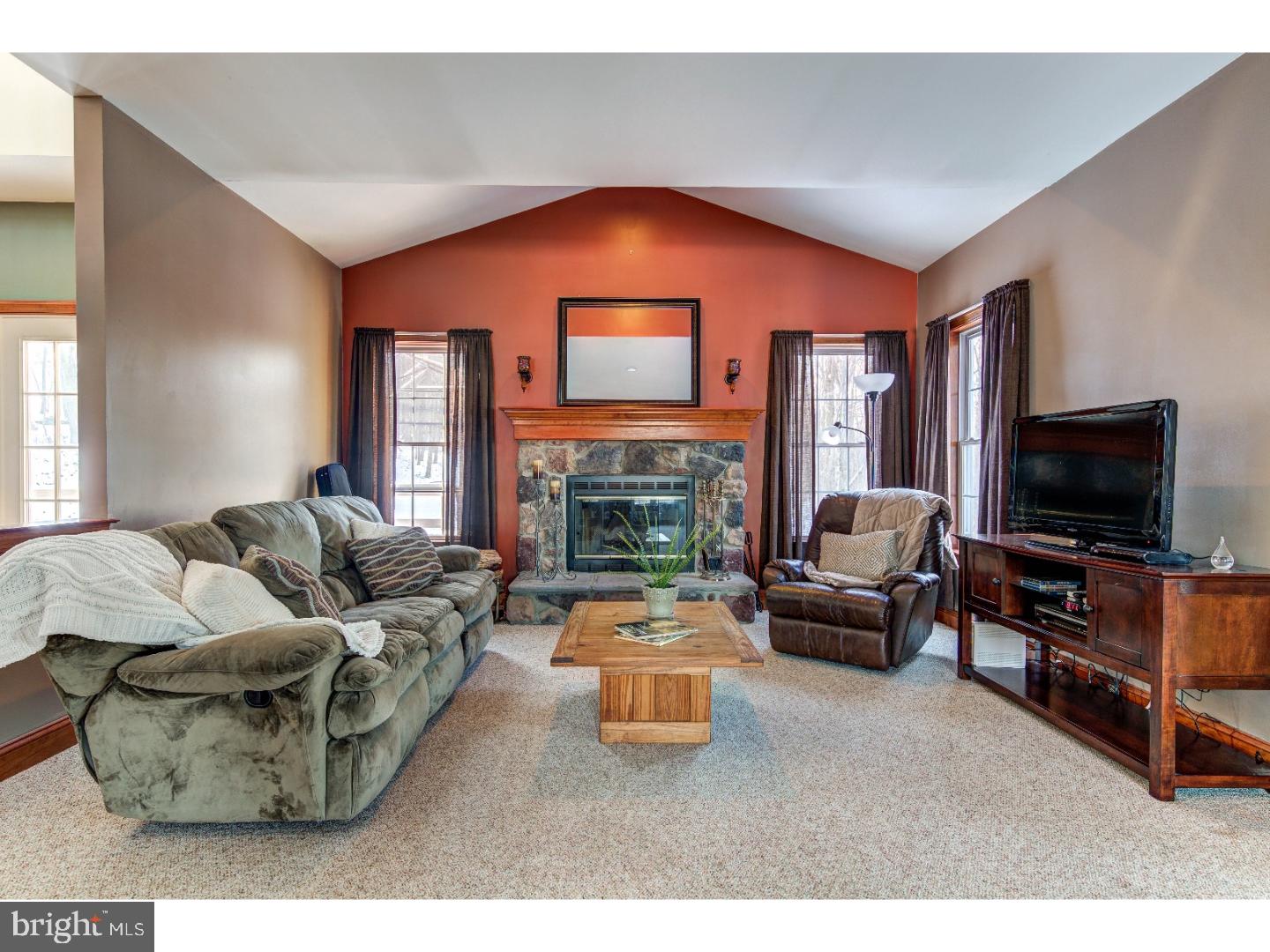 221 Overlook Road Morgantown, PA 19543 - Photo 11 of 25 Family Room